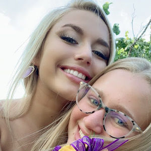 Meet your Posher, Marissa